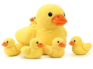 Engage your child’s imagination with a plush yellow duck playset featuring a convenient zipper pocket, perfect for educational and fun-filled playtime.